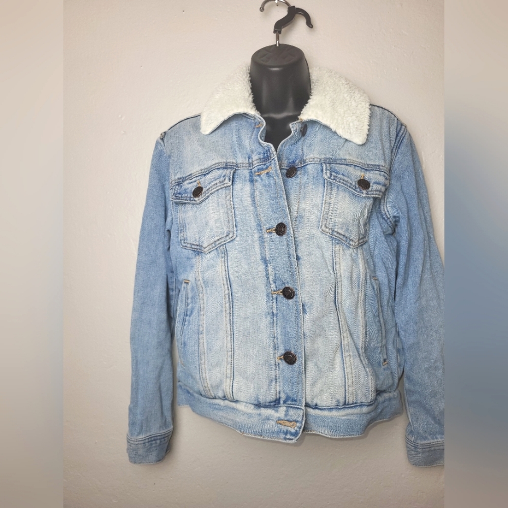 Pacsun Sherpa Lined Denim Jacket Size Small